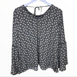 ANN TAYLOR LOFT Boho Peacock Feather Print Blouse With Bell Sleeves Grey Large